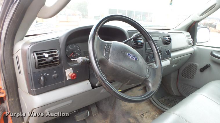 image for item DC0589 2006 Ford F250 Super Duty pickup truck