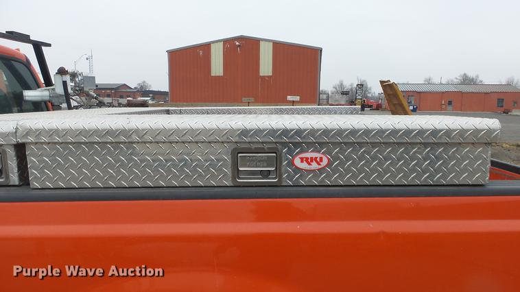 image for item DC0589 2006 Ford F250 Super Duty pickup truck