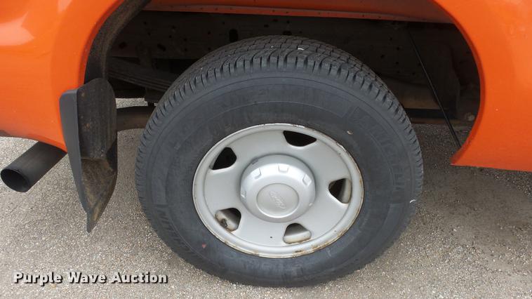 image for item DC0589 2006 Ford F250 Super Duty pickup truck