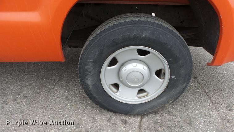 image for item DC0590 2006 Ford F250 Super Duty pickup truck