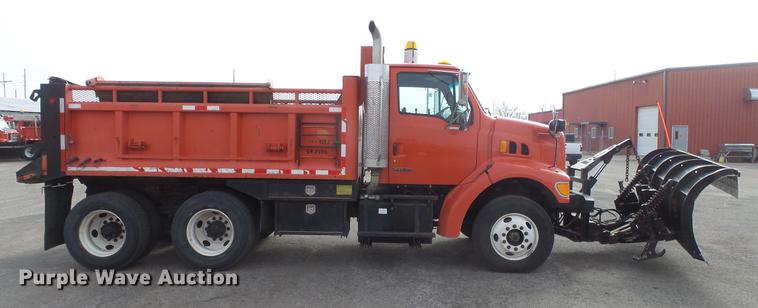 image for item DC0592 2003 Sterling LT7501 dump truck
