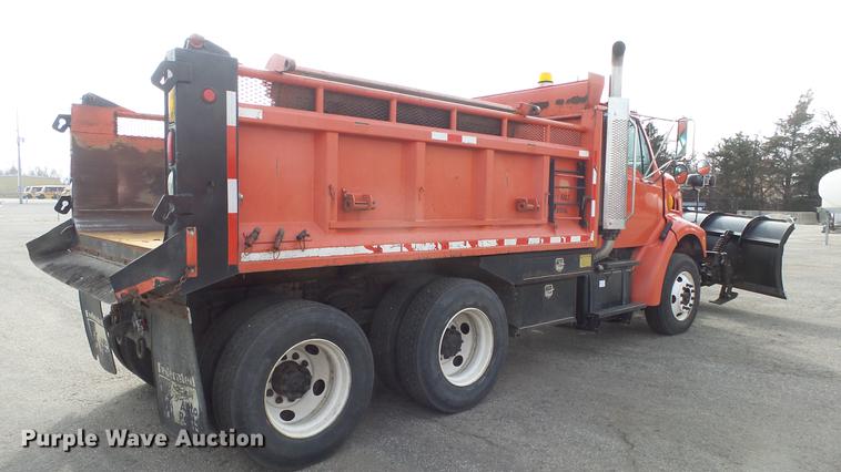 image for item DC0592 2003 Sterling LT7501 dump truck