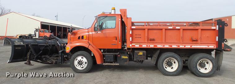 image for item DC0592 2003 Sterling LT7501 dump truck