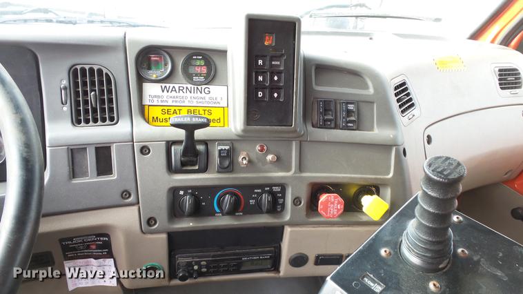 image for item DC0592 2003 Sterling LT7501 dump truck