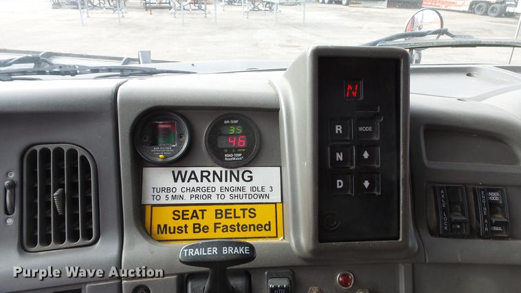 image for item DC0592 2003 Sterling LT7501 dump truck