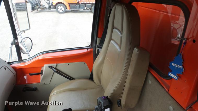 image for item DC0592 2003 Sterling LT7501 dump truck