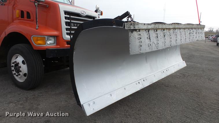 image for item DC0592 2003 Sterling LT7501 dump truck