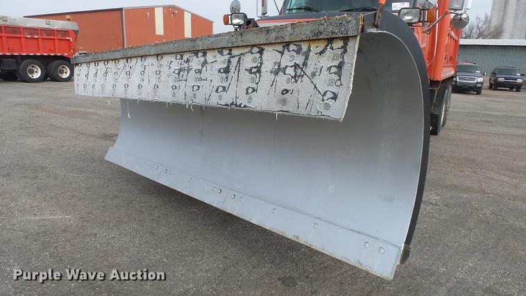 image for item DC0592 2003 Sterling LT7501 dump truck