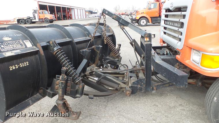 image for item DC0592 2003 Sterling LT7501 dump truck