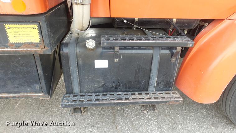 image for item DC0592 2003 Sterling LT7501 dump truck