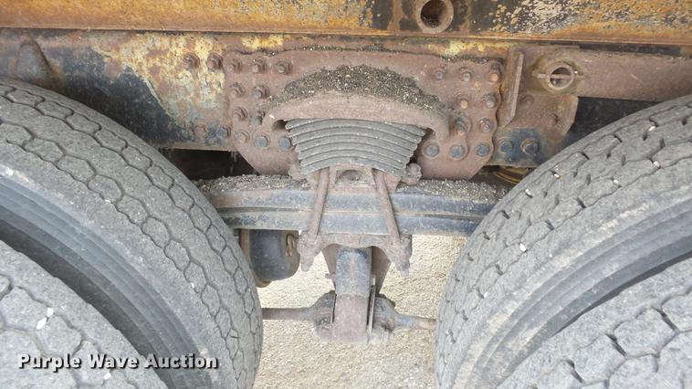 image for item DC0592 2003 Sterling LT7501 dump truck