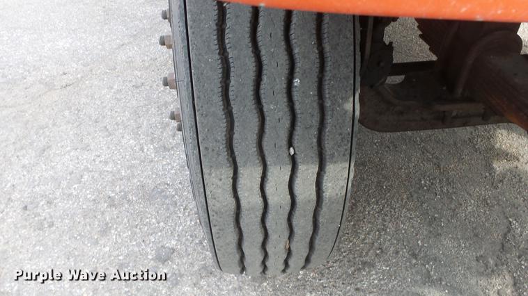 image for item DC0592 2003 Sterling LT7501 dump truck