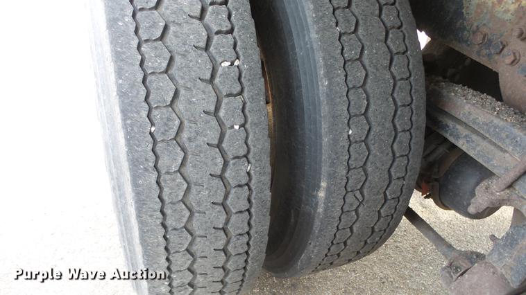 image for item DC0592 2003 Sterling LT7501 dump truck