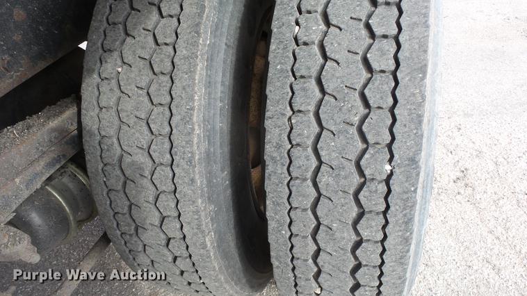 image for item DC0592 2003 Sterling LT7501 dump truck