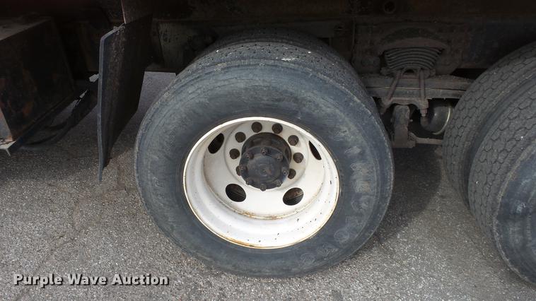 image for item DC0592 2003 Sterling LT7501 dump truck