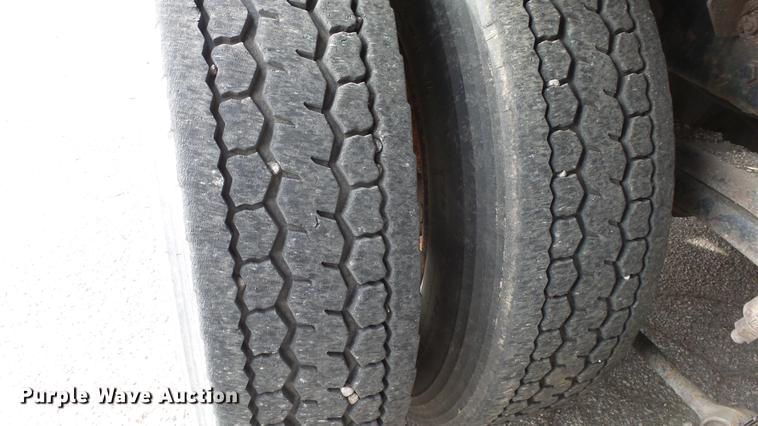 image for item DC0592 2003 Sterling LT7501 dump truck