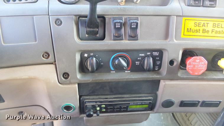 image for item DC0593 2003 Sterling LT7501 dump truck