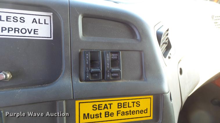 image for item DC0593 2003 Sterling LT7501 dump truck