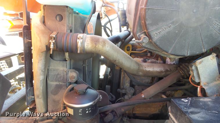 image for item DC0593 2003 Sterling LT7501 dump truck