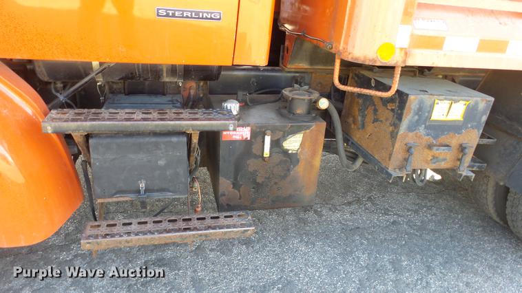 image for item DC0593 2003 Sterling LT7501 dump truck
