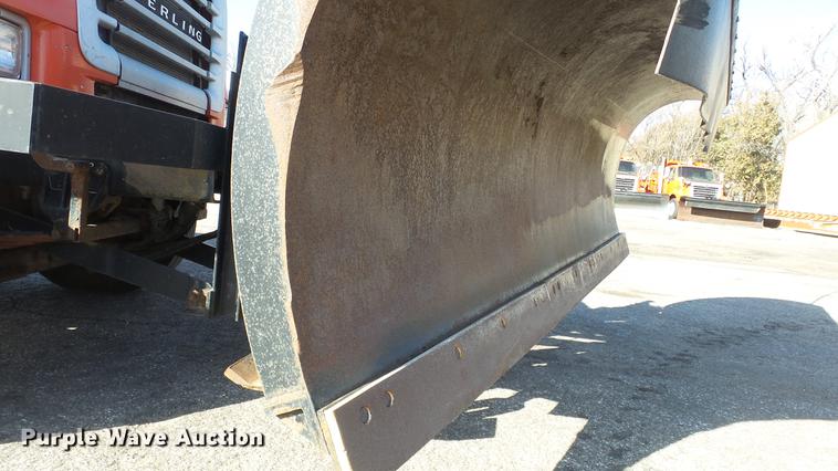 image for item DC0593 2003 Sterling LT7501 dump truck