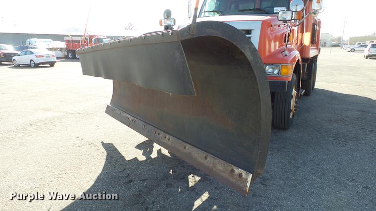 image for item DC0593 2003 Sterling LT7501 dump truck
