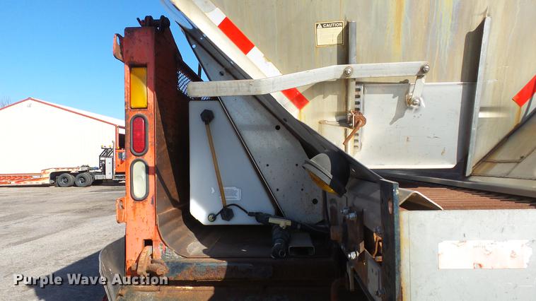 image for item DC0593 2003 Sterling LT7501 dump truck