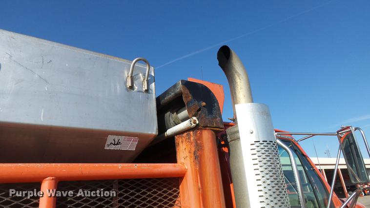 image for item DC0593 2003 Sterling LT7501 dump truck