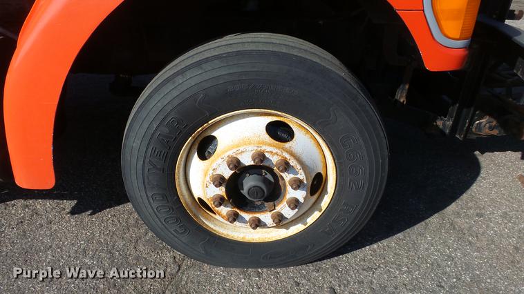 image for item DC0593 2003 Sterling LT7501 dump truck