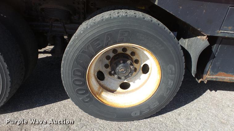 image for item DC0593 2003 Sterling LT7501 dump truck