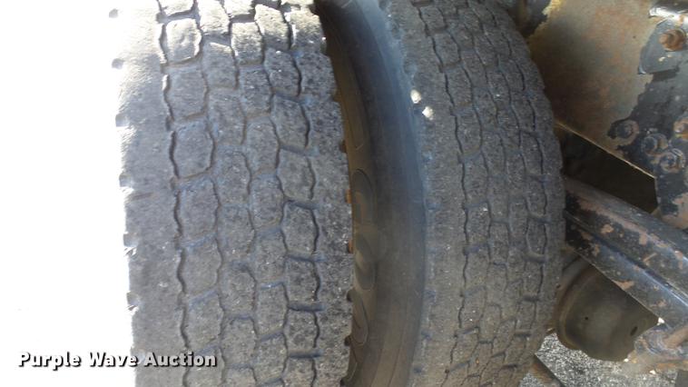 image for item DC0593 2003 Sterling LT7501 dump truck