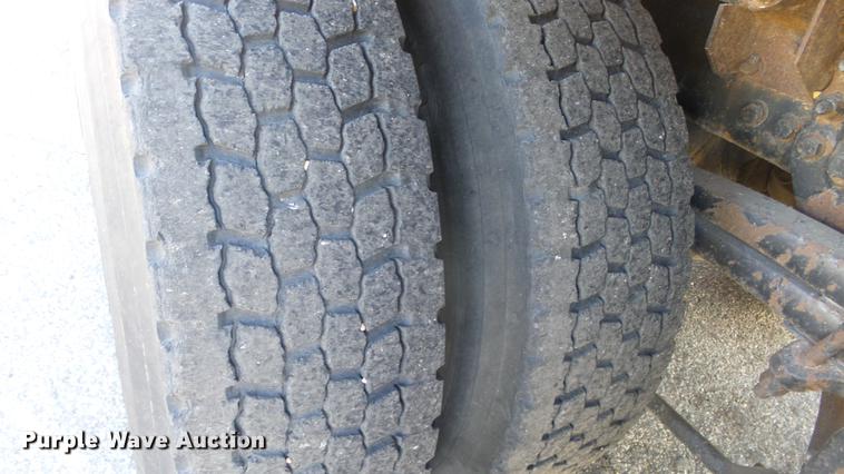 image for item DC0593 2003 Sterling LT7501 dump truck