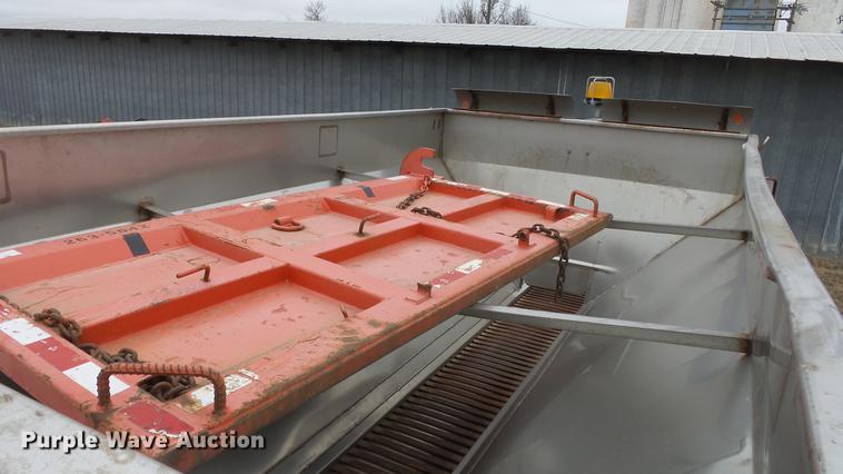 image for item DC0593 2003 Sterling LT7501 dump truck