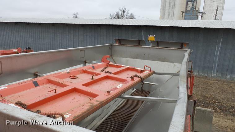 image for item DC0593 2003 Sterling LT7501 dump truck