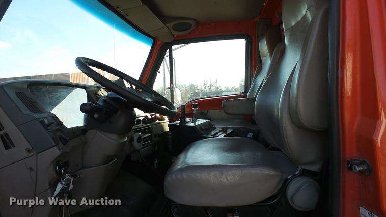 image for item DC0594 2001 Sterling LT7501 dump truck