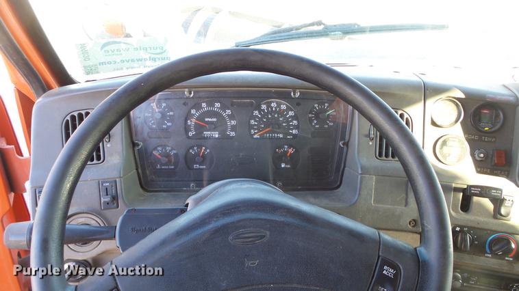 image for item DC0594 2001 Sterling LT7501 dump truck