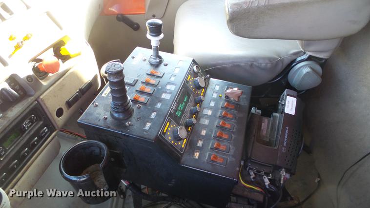 image for item DC0594 2001 Sterling LT7501 dump truck