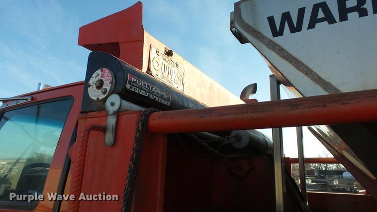 image for item DC0594 2001 Sterling LT7501 dump truck