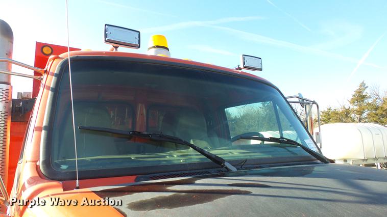 image for item DC0594 2001 Sterling LT7501 dump truck