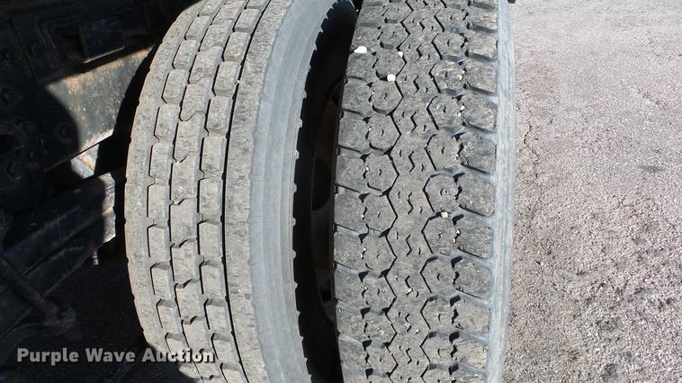 image for item DC0594 2001 Sterling LT7501 dump truck