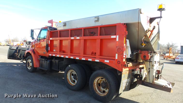 image for item DC0595 2001 Sterling LT7501 dump truck