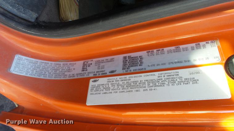 image for item DC0595 2001 Sterling LT7501 dump truck