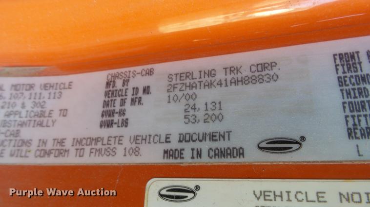 image for item DC0595 2001 Sterling LT7501 dump truck