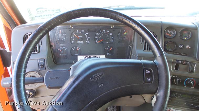 image for item DC0595 2001 Sterling LT7501 dump truck