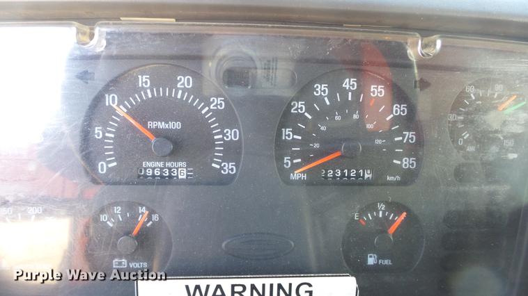 image for item DC0595 2001 Sterling LT7501 dump truck