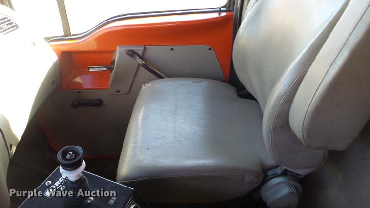 image for item DC0595 2001 Sterling LT7501 dump truck