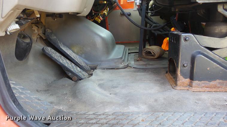 image for item DC0595 2001 Sterling LT7501 dump truck