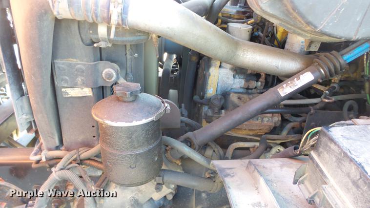 image for item DC0595 2001 Sterling LT7501 dump truck