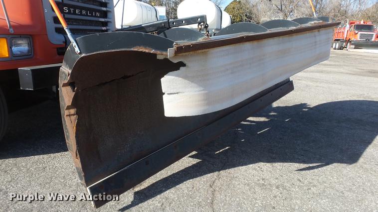 image for item DC0595 2001 Sterling LT7501 dump truck