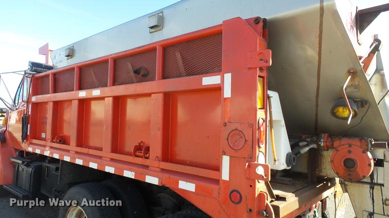 image for item DC0595 2001 Sterling LT7501 dump truck